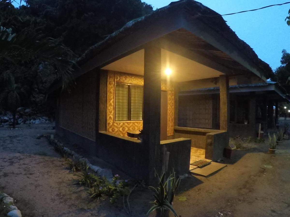 Se San Beach Resort-Isla De Gigantes Carles Екстериор снимка